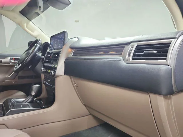 Used 2023 Silver Lexus 460 image 41