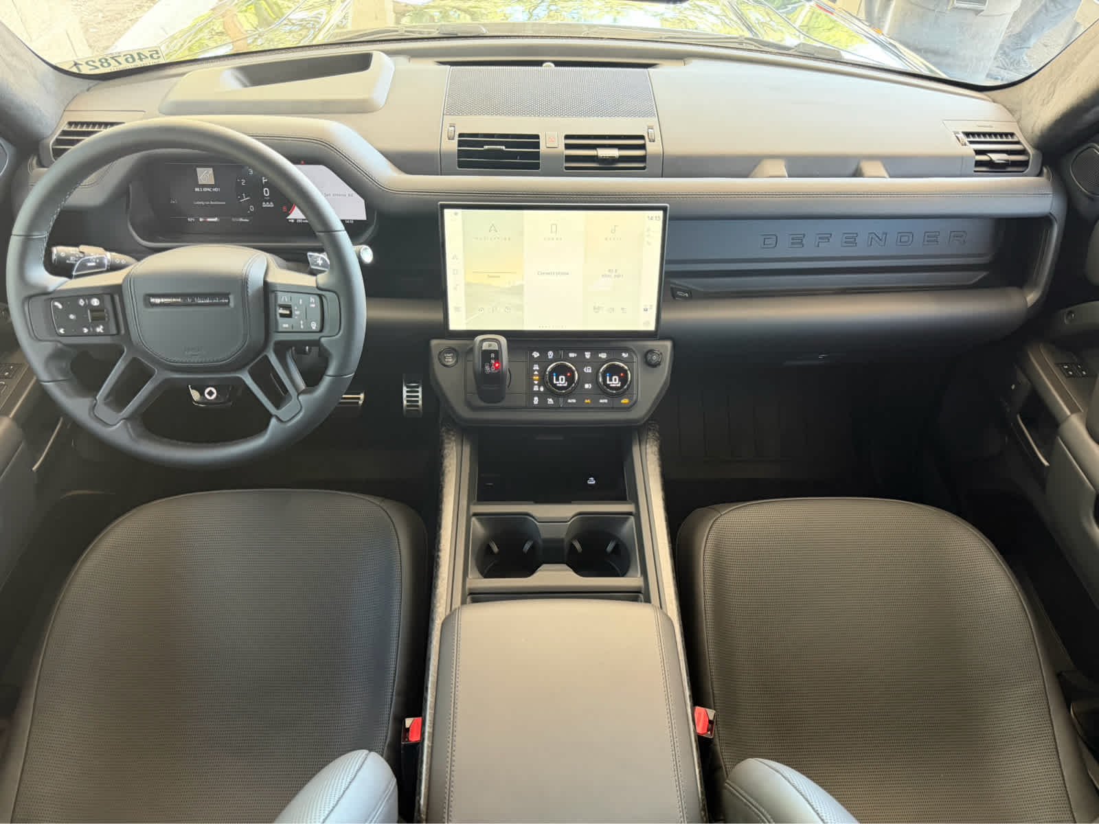 2026 Land Rover Defender OCTA Black - Photo 17
