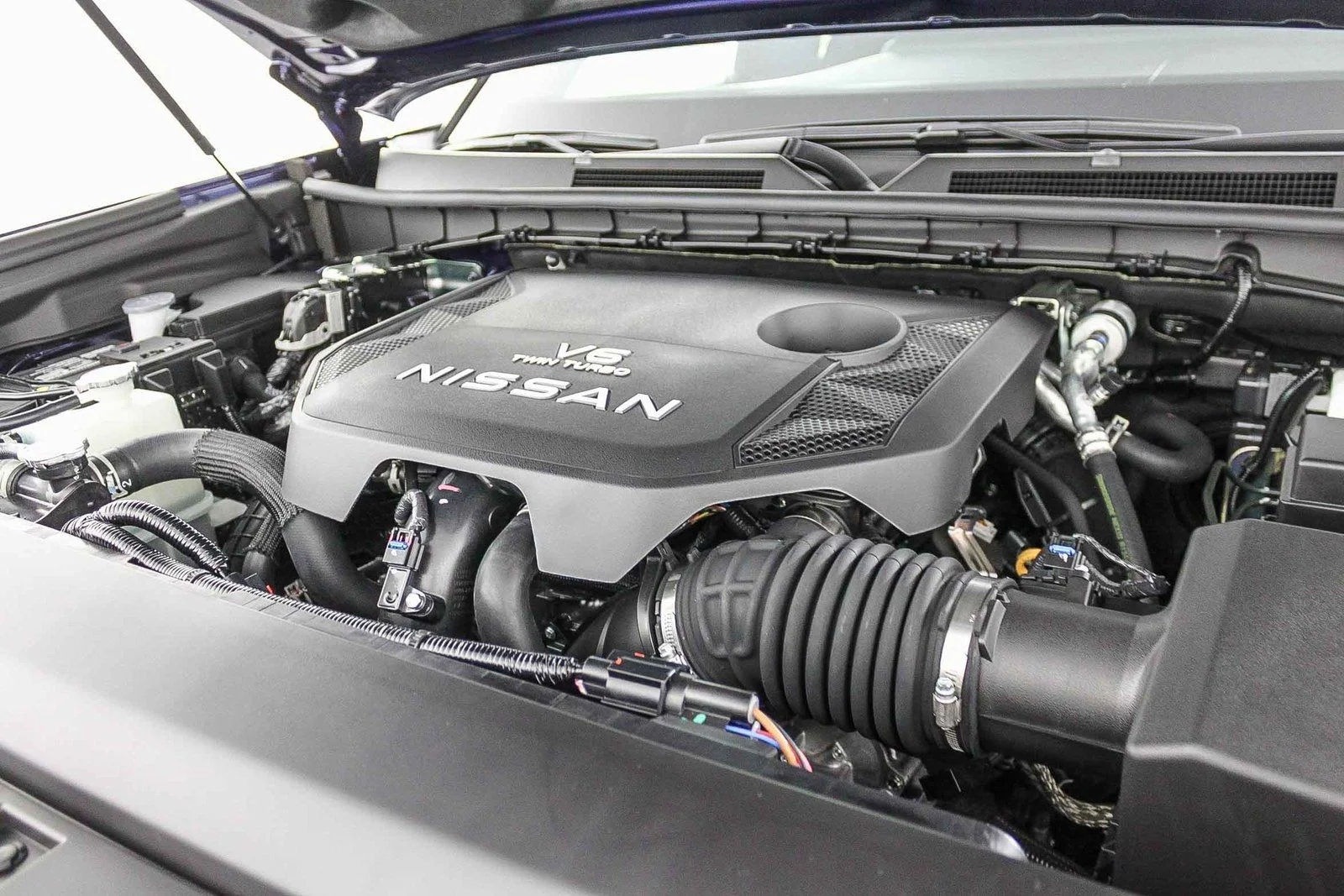 New 2026 Deep Ocean Blue Pearl Nissan SL image 13