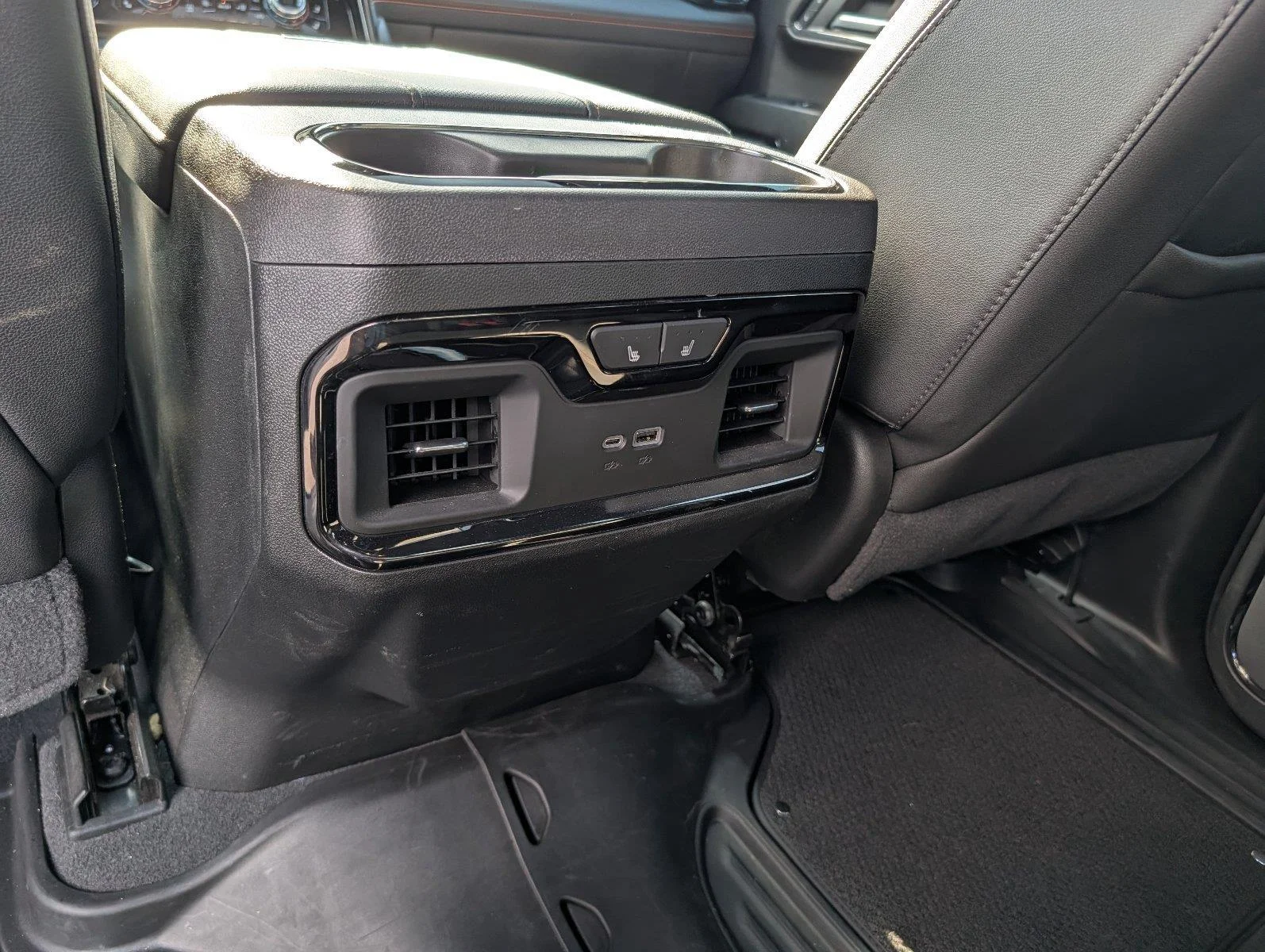 Certified Used 2024 Summit White GMC AT4 image 35
