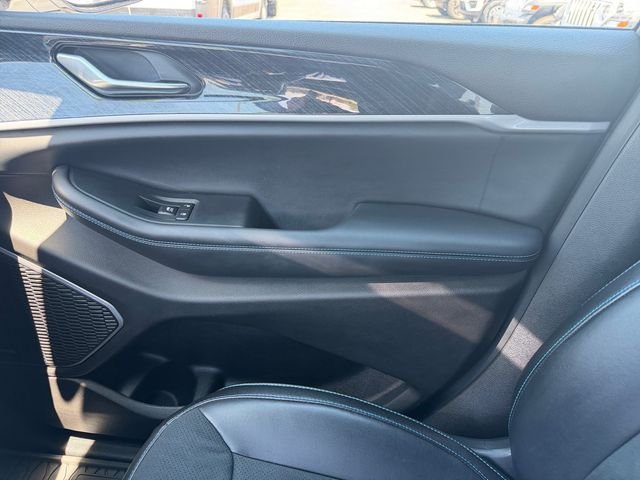 Used 2022 White Jeep Trailhawk 4xe image 22