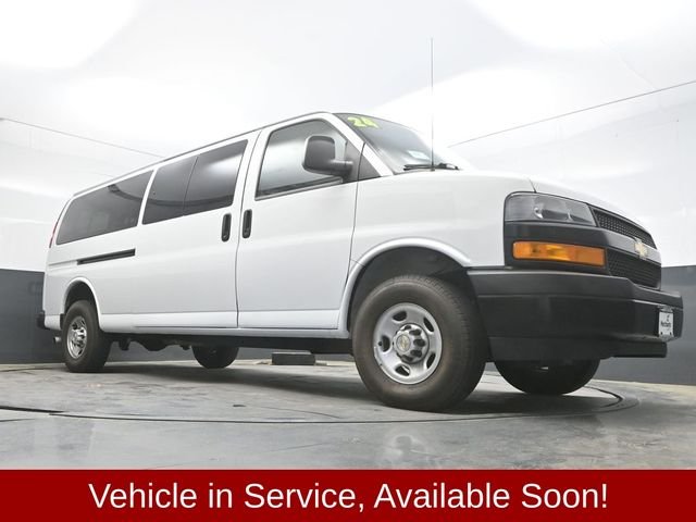 Used 2024 White Chevrolet LS image 32