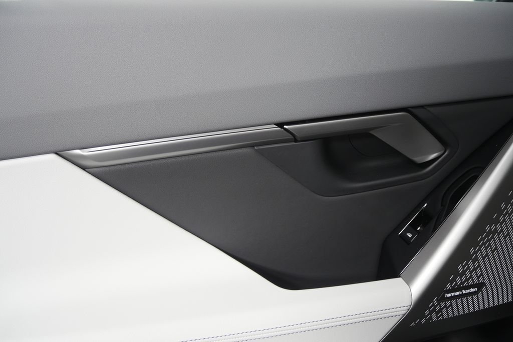 New 2027 Brooklyn Grey Metallic BMW 530i image 13