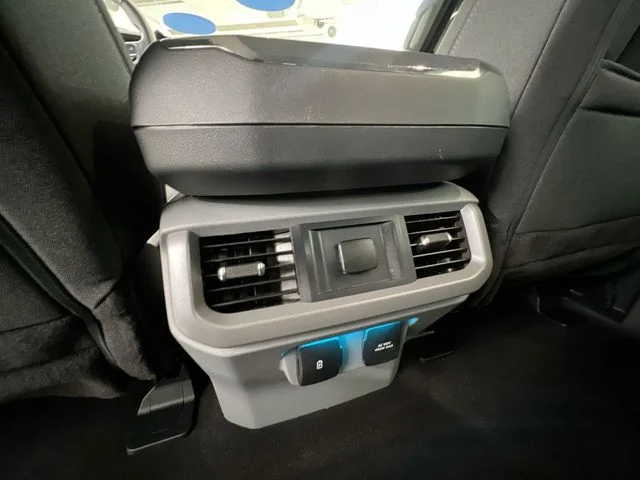 Used 2024 Blue Ford XLT image 19