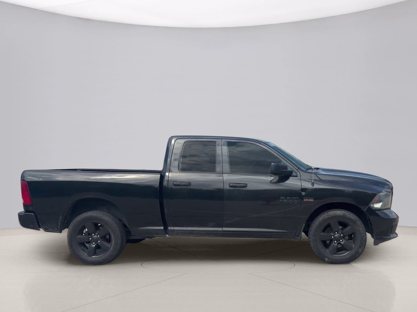 Used 2016 Black Ram EXPRESS image 6