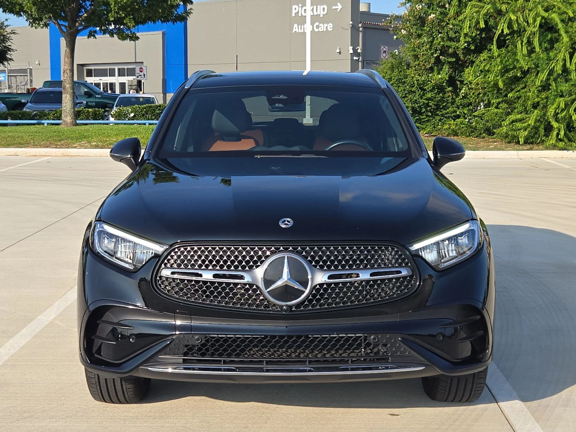 Used 2025 Black Mercedes-Benz GLC 300 image 8
