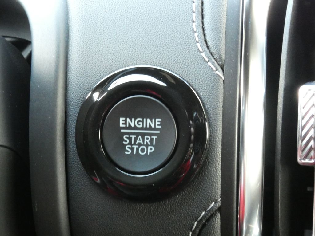 New 2026 Marsh Gray Ford Platinum® image 16
