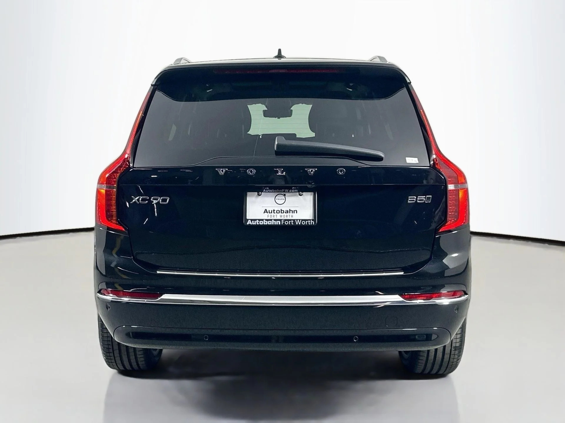 2026 Volvo XC90 Plus - Photo 6