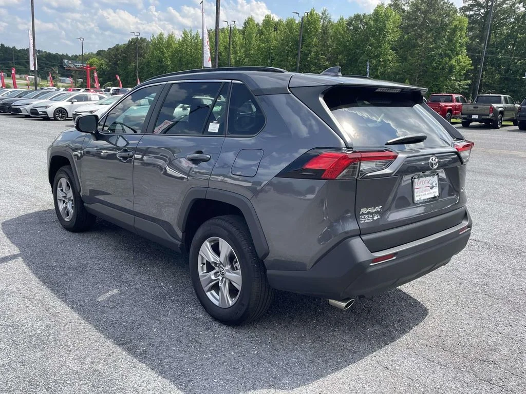 Used 2025 Magnetic Gray Metallic Toyota XLE image 4
