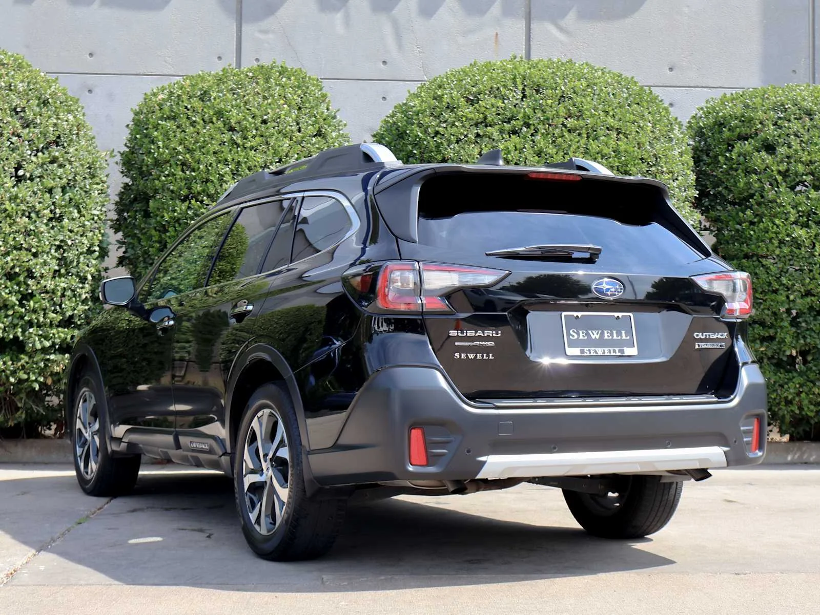 Used 2021 Crystal Black Silica Subaru Touring XT image 10