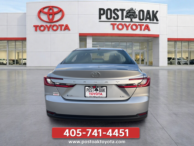 2025 Toyota Camry LE - Photo 6