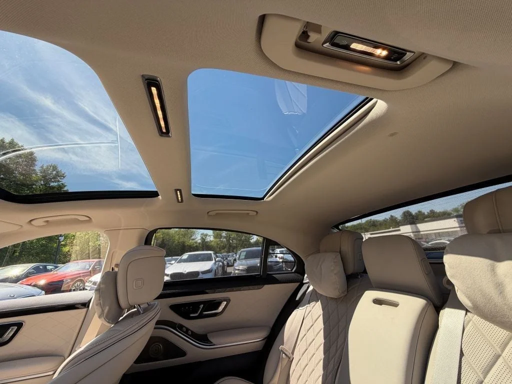 Used 2023 Black Mercedes-Benz S 580 4MATIC® Sedan with Warmth & Comfort Package image 27