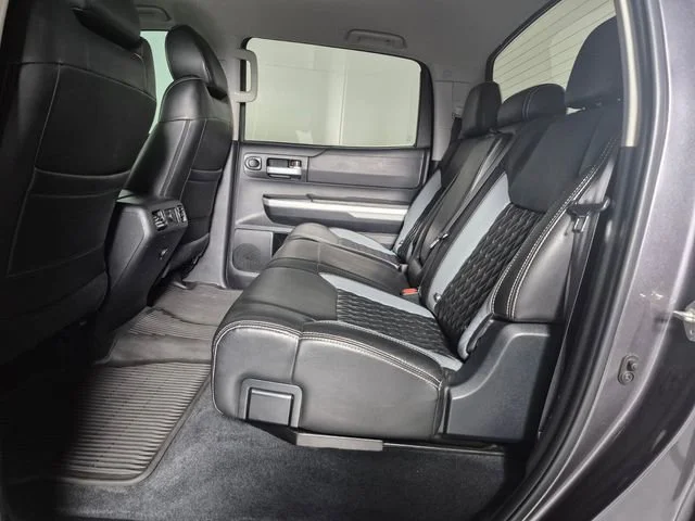 Used 2018 Magnetic Gray Metallic Toyota SR5 image 31