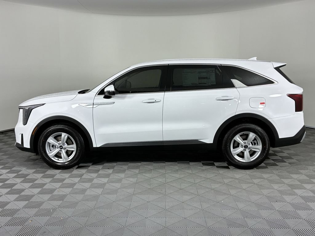 New 2026 Glacial White Pearl Kia LX image 4