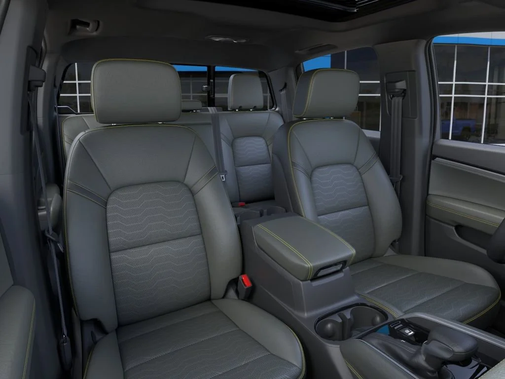 2026 Chevrolet Colorado ZR2 - Photo 16