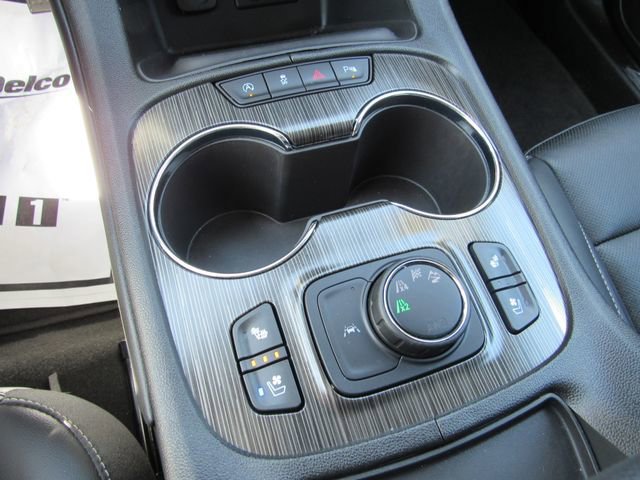 Used 2023 White Frost Tricoat GMC SLT image 22