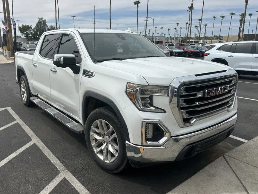 Used 2020 White GMC SLT image 12