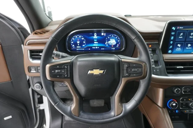 Used 2023 ORODESCENT_PEAR Chevrolet High Country image 32