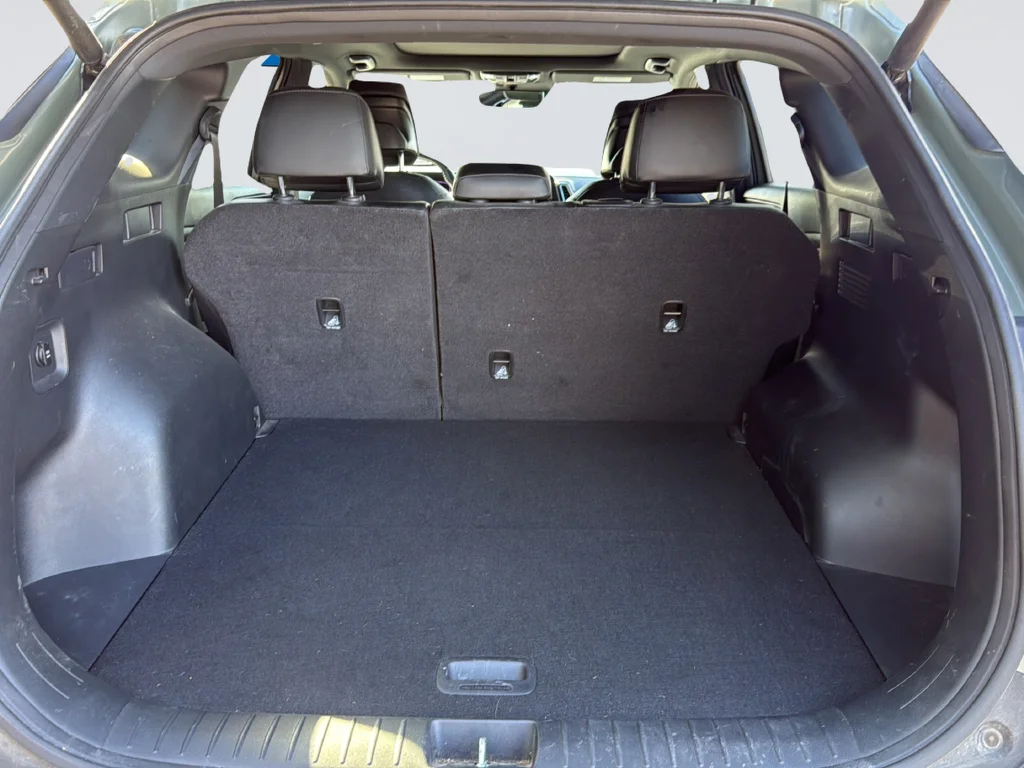 Used 2024 Green Kia X-Line image 19
