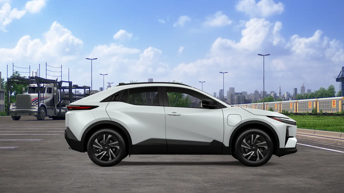 New 2026 Wind Chill Pearl Toyota SE image 12