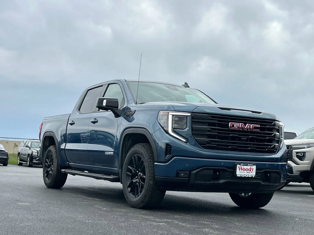 2026 GMC Sierra 1500 Elevation - Photo 2