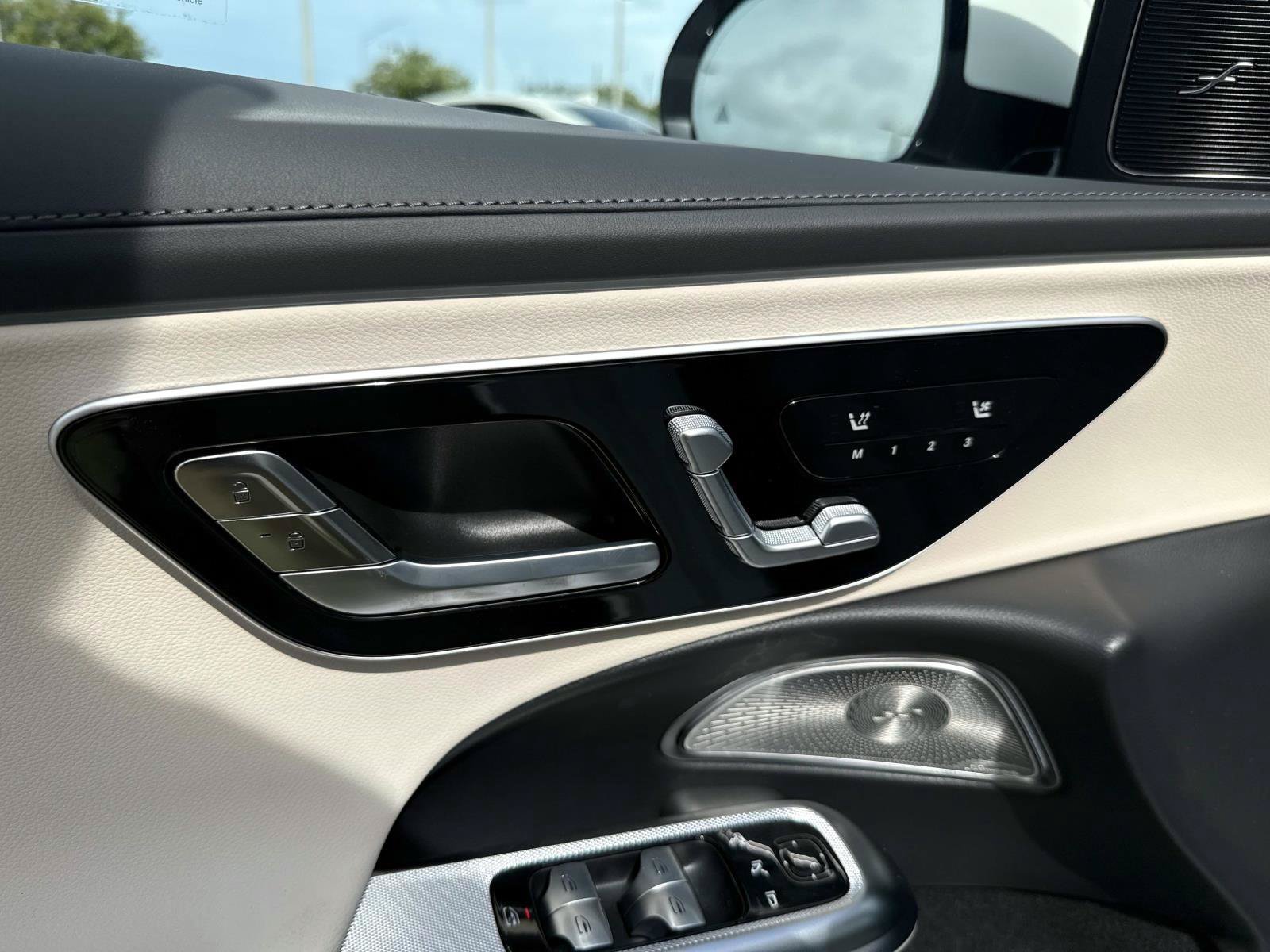 New 2026 Polar White Mercedes-Benz E 350 RWD Sedan image 17