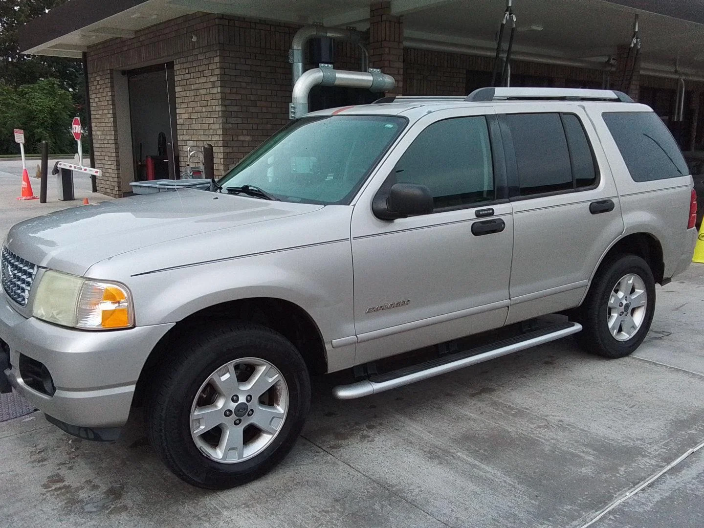 Used 2005 SV FORD  image 1