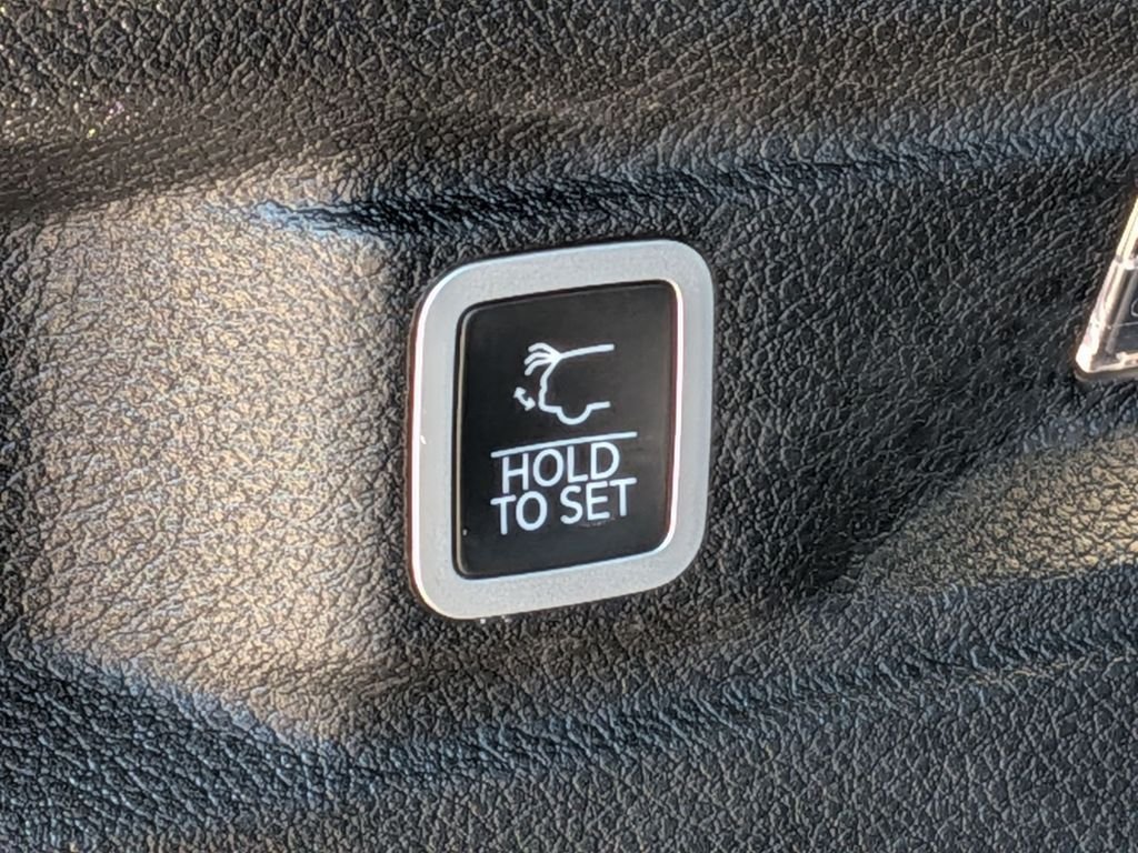 Used 2025 Black Jeep Limited image 30