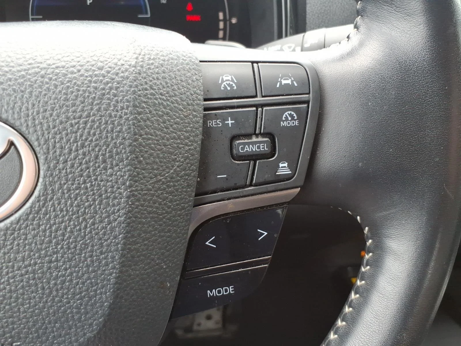 Used 2025 WHITE Toyota SE image 14