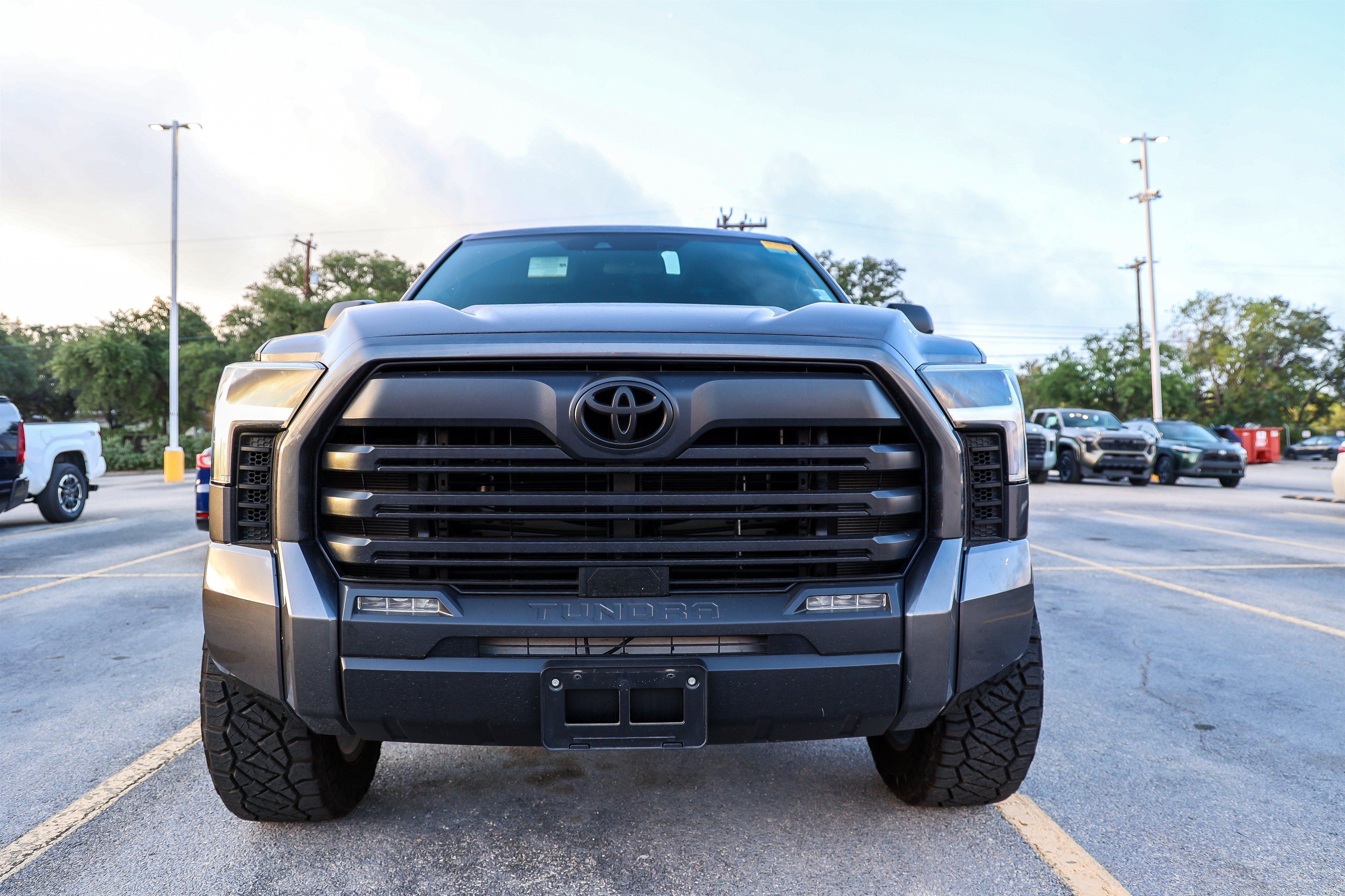 Used 2025 MAGNETIC GRAY MET Toyota SR5 image 3