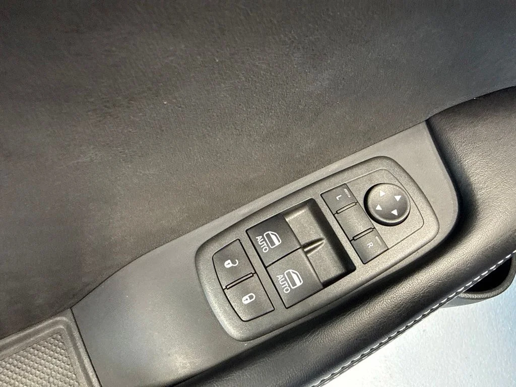 Used 2022 Blue Dodge SRT Hellcat image 15