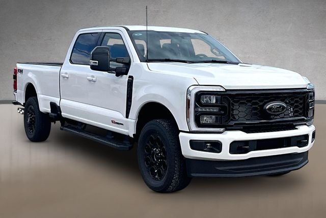 New 2026 Star White Metallic Tri-Coat Ford Lariat image 2