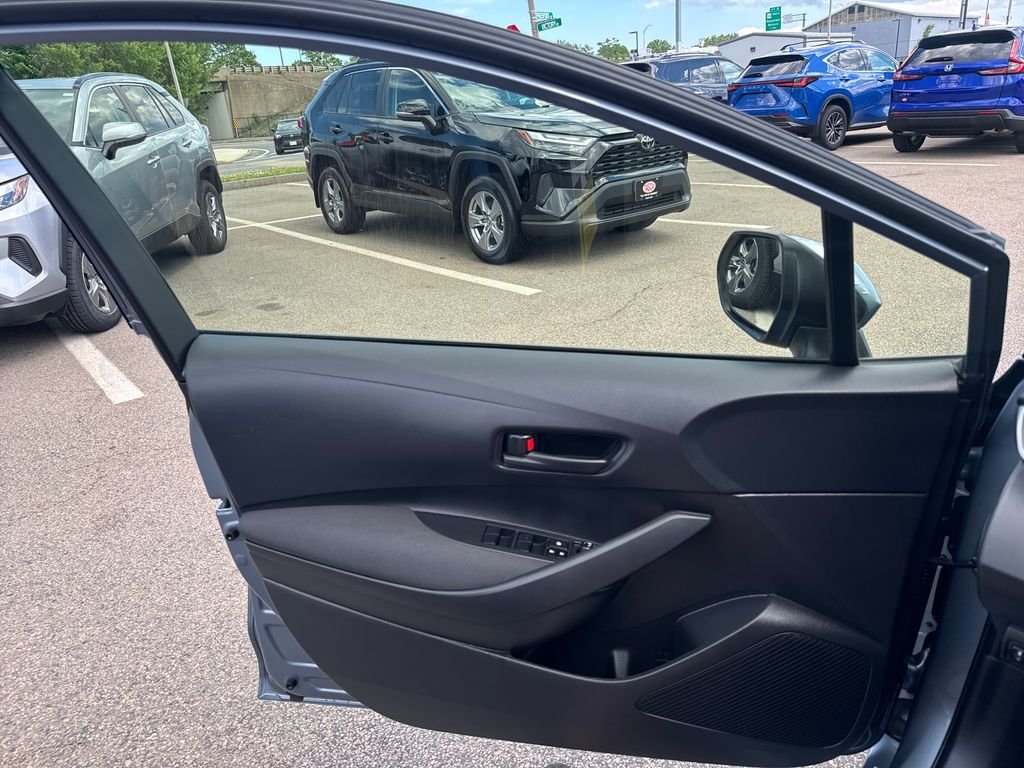 Certified Used 2026  Toyota LE image 33