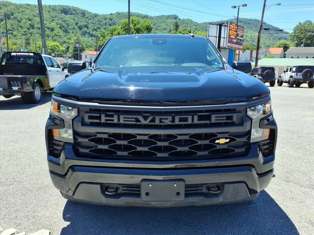 Used 2023 Black Chevrolet Custom image 10