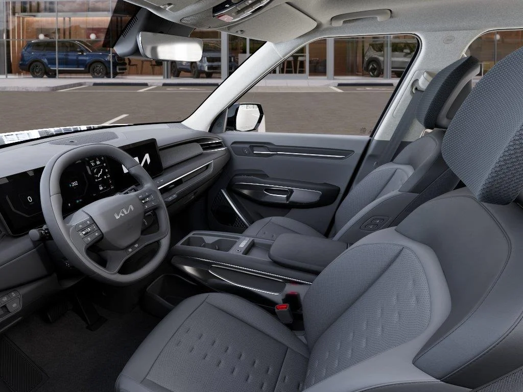 New 2026 Ebony Black Kia Wind image 17