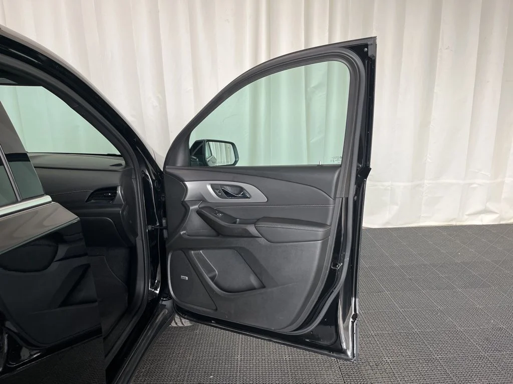 Used 2023 Black Chevrolet LT Leather image 18