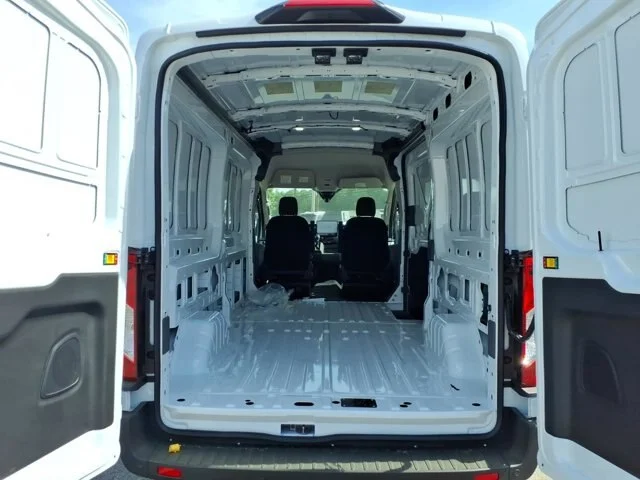 New 2026 Oxford White Ford Base image 31