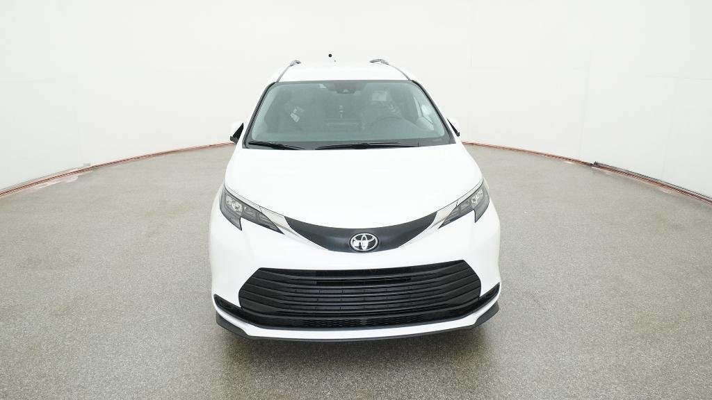 New 2026 Ice Cap Toyota LE image 9