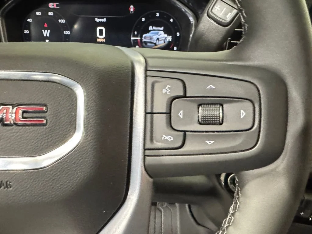 New 2026 Onyx Black GMC Elevation image 17
