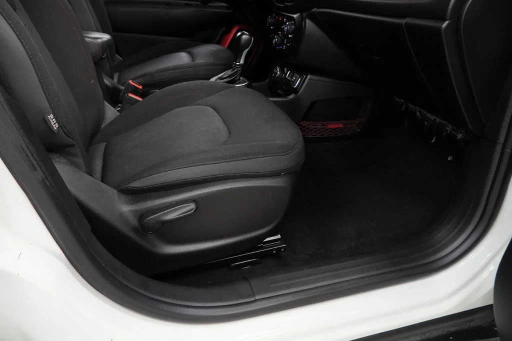 Used 2023 White Jeep Trailhawk image 48