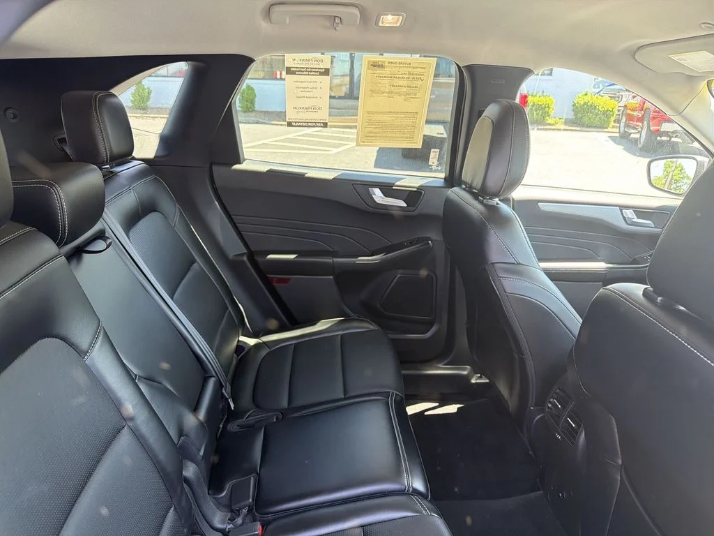 Used 2025  Ford Platinum image 14