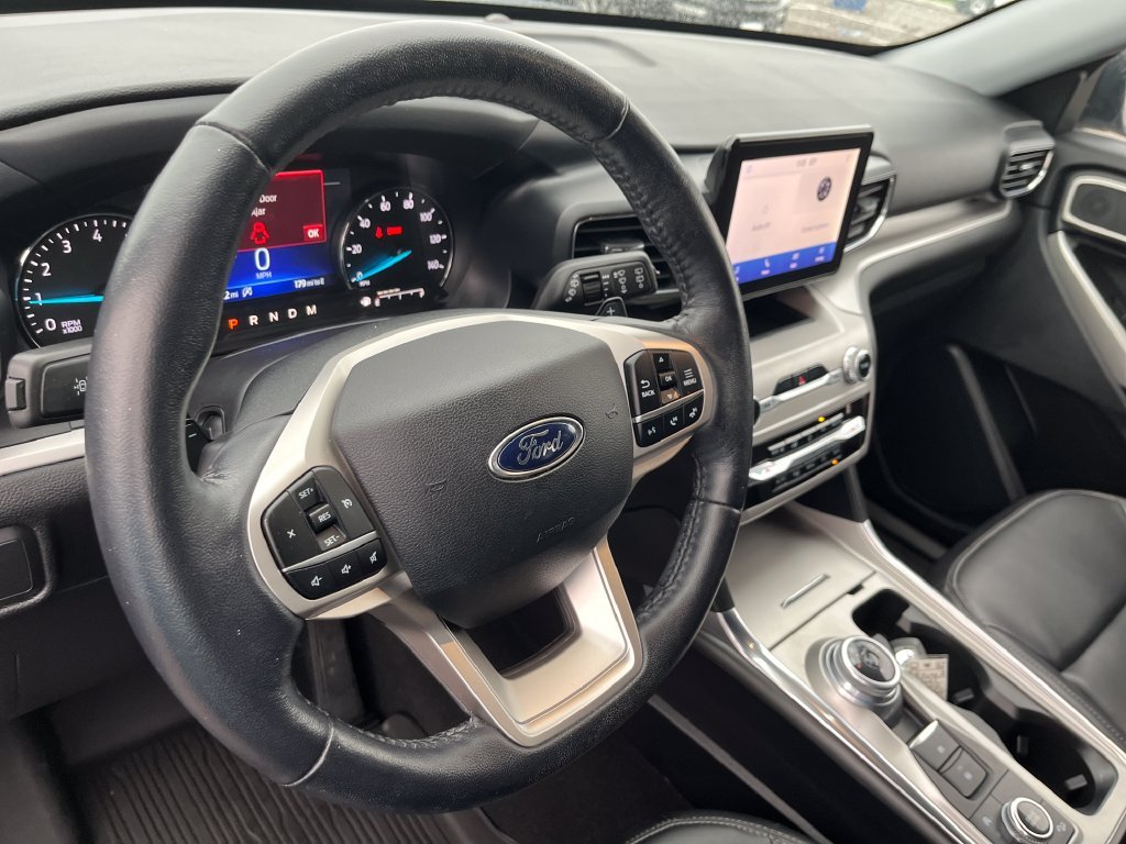 Used 2021 Blue Ford XLT image 14