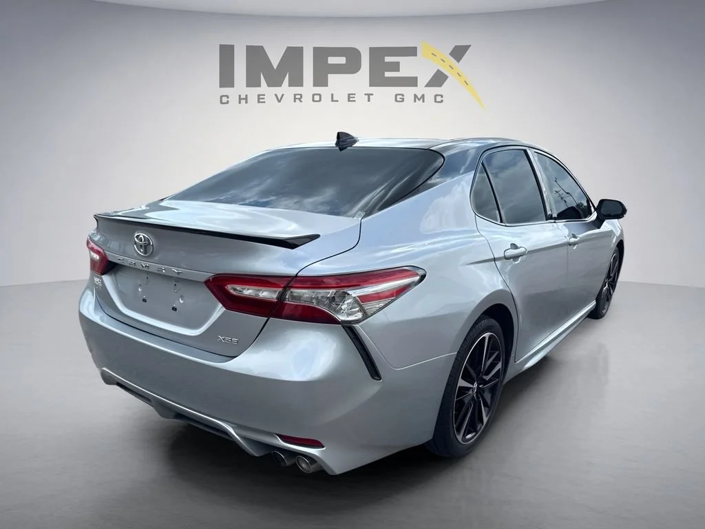 Used 2019  Toyota XSE image 5