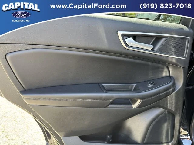 Used 2023 Black Ford SEL image 18