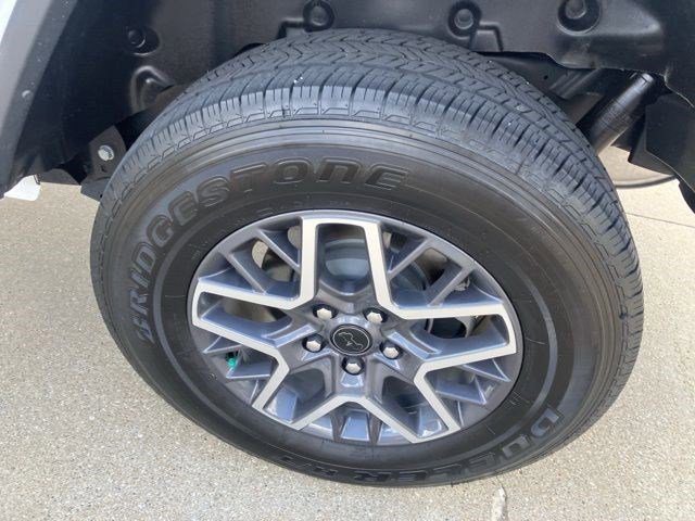 Certified Used 2025 Bright White Clearcoat Jeep Sahara image 25