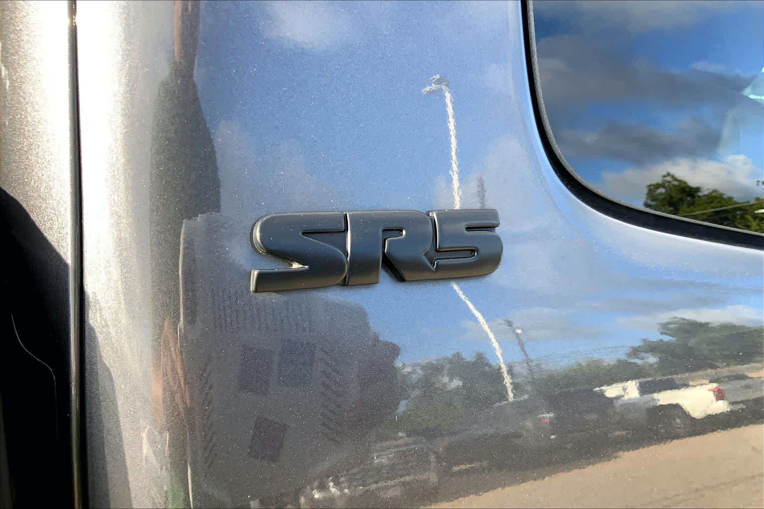 Used 2022 Magnetic Gray Metallic Toyota SR5 image 10