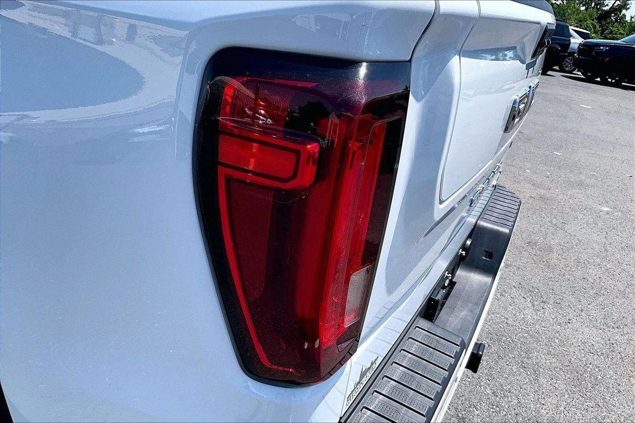 Used 2024 Summit White GMC AT4 image 26