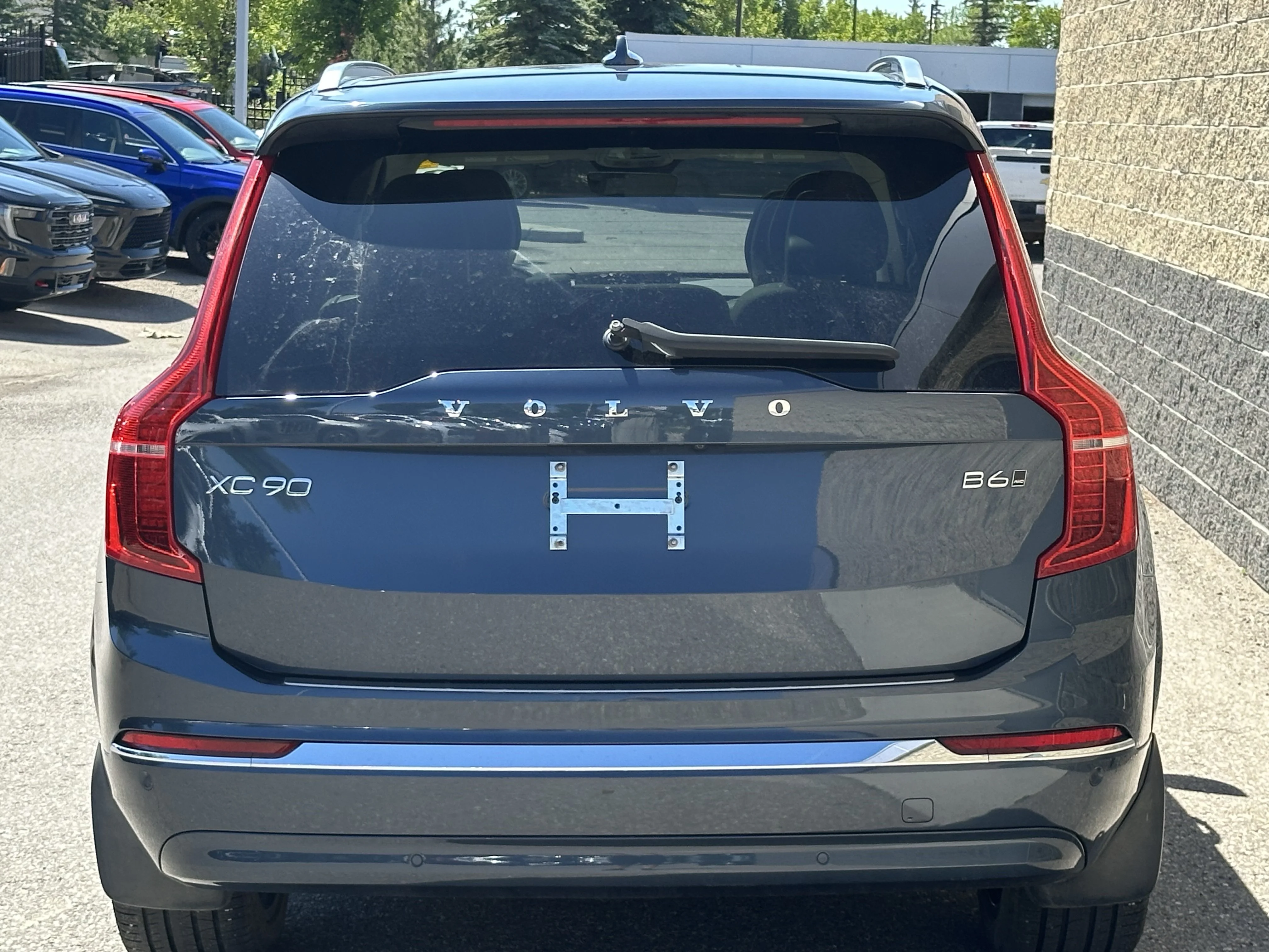 Certified Used 2024  Volvo Plus Bright Theme image 5