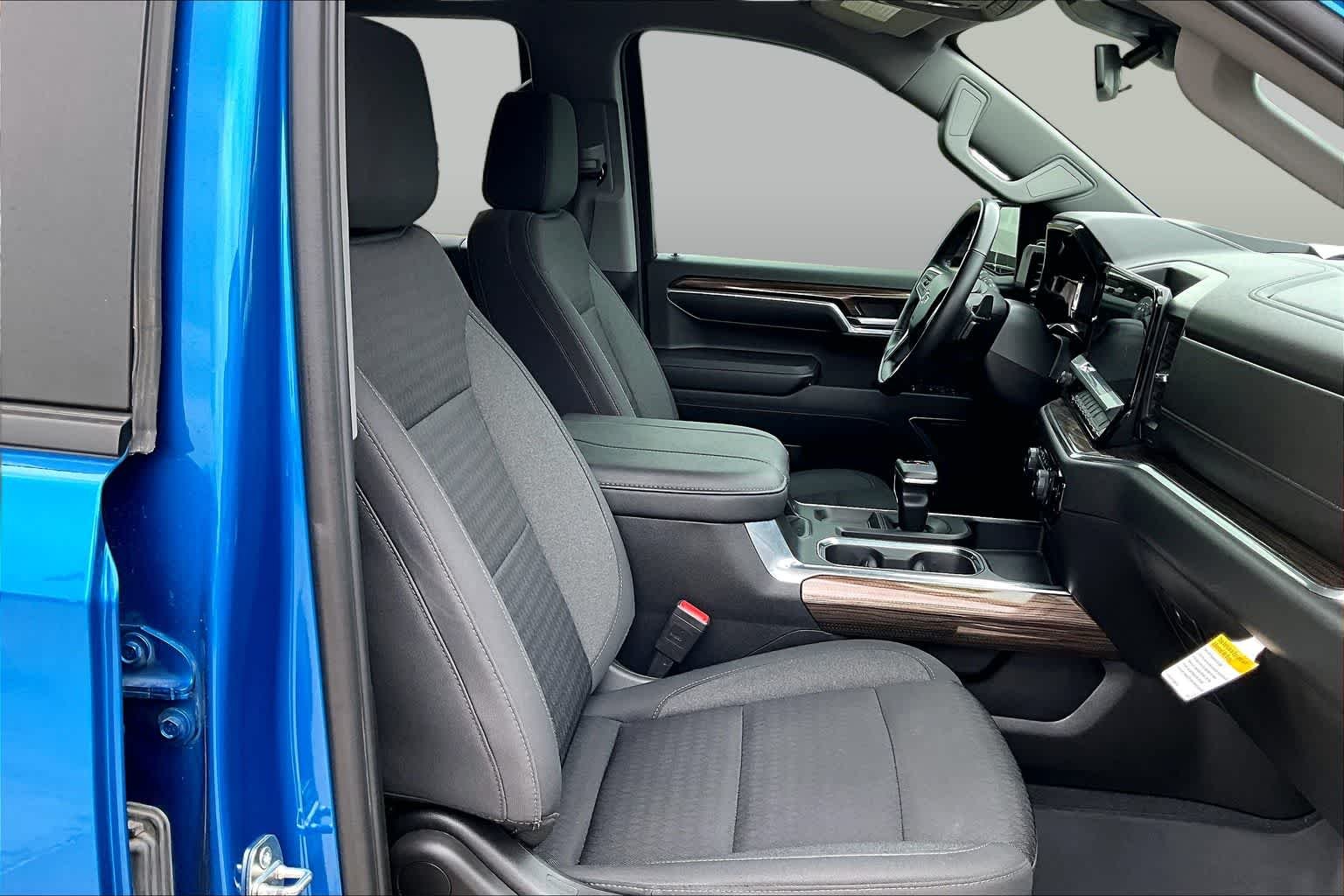 Used 2023 Glacier Blue Metallic Chevrolet RST image 10