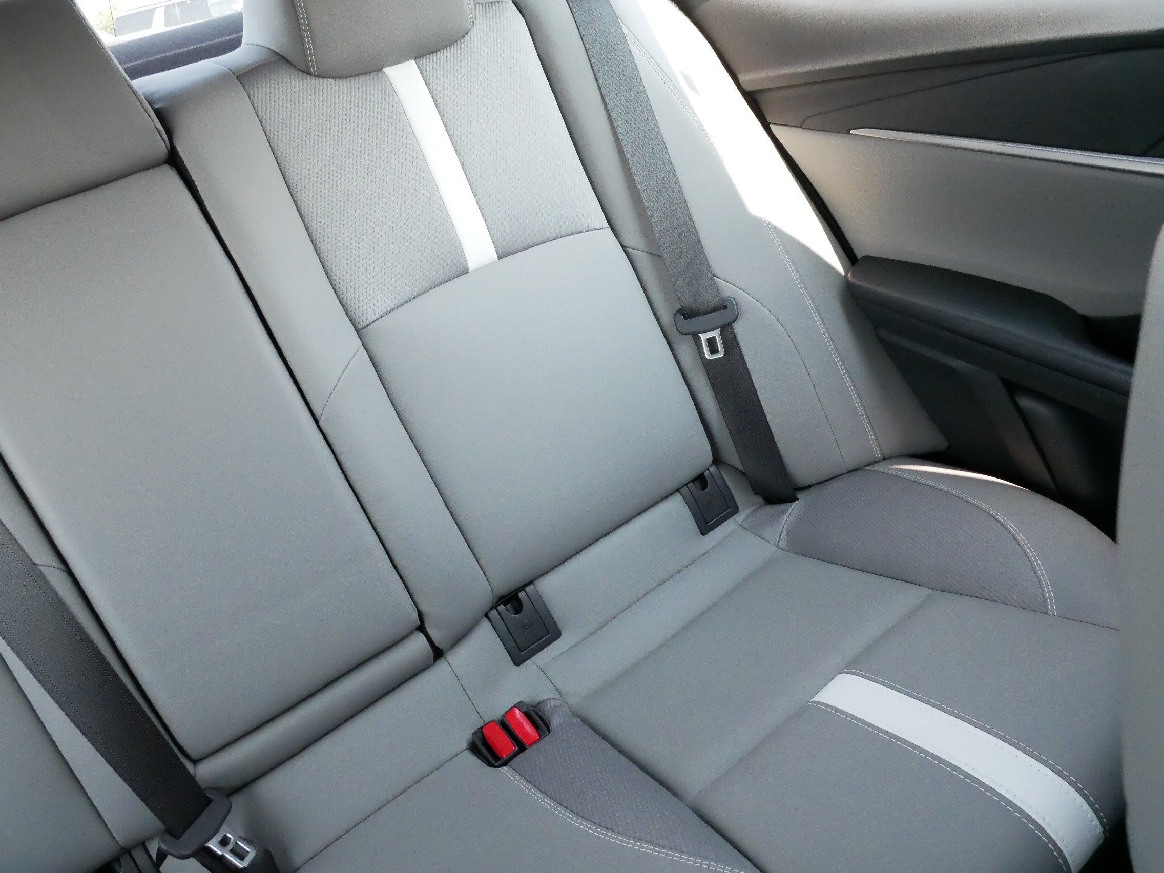 Certified Used 2025 ICE CAP Toyota SE image 14